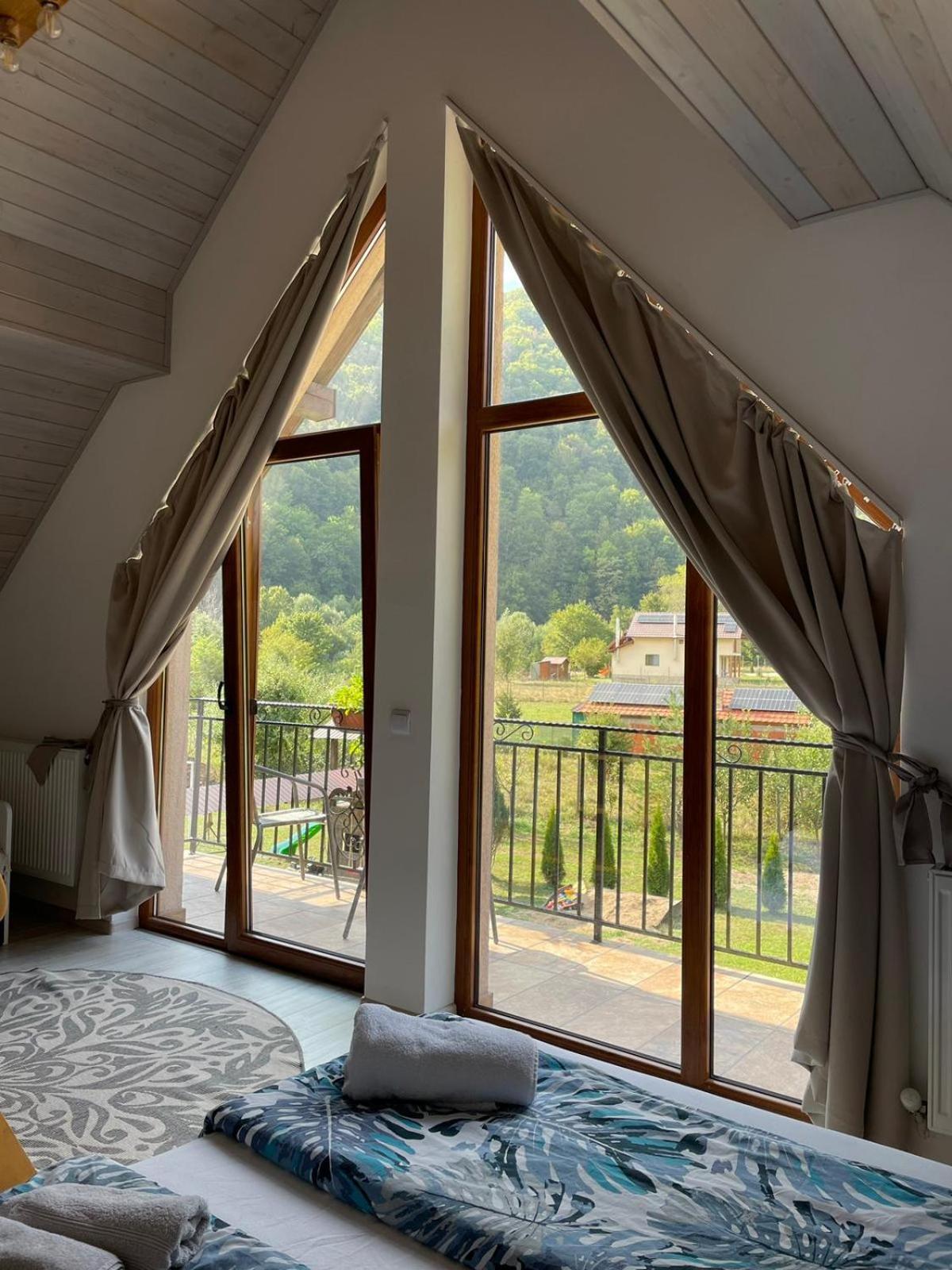 Cabana Din Padure Finis Exteriér fotografie